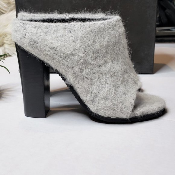 NIB Tibi Leona Mohair Ice Grey Mohair High Heel Open Toe Slides, Size 9 - Picture 3 of 13